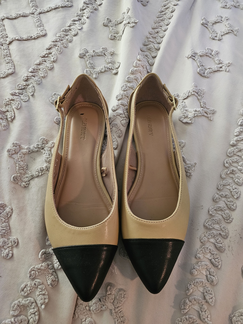 Old Navy Two-Tone Pointed Toe Slingback Flats - Beige and Black